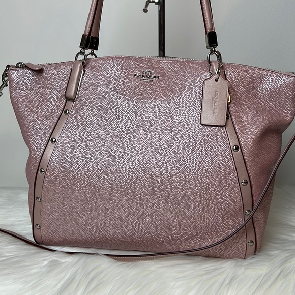 SOLD - NWOT COACH Metallic Pink Pebbled Leather Lg Zip Top Studded Shld Tote Bag - Picture 2 of 11